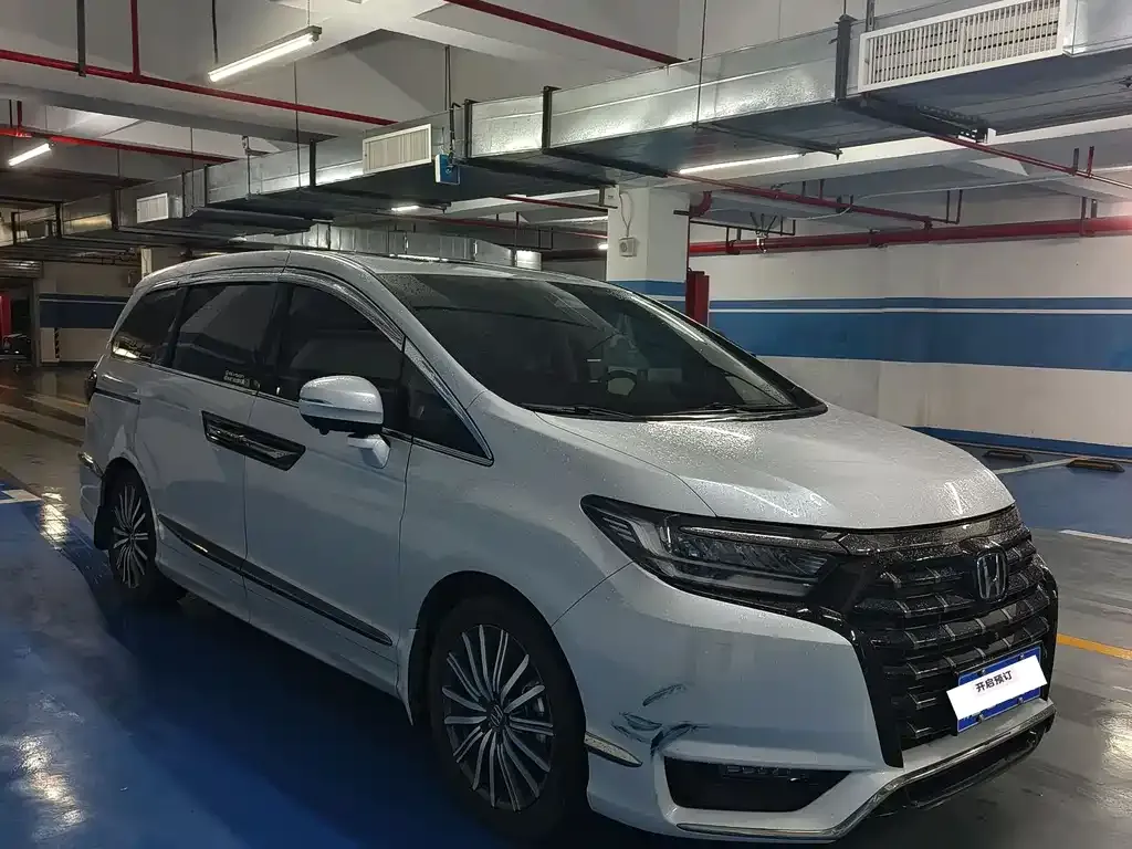 Honda Elysion 2024 из CN, фото 9