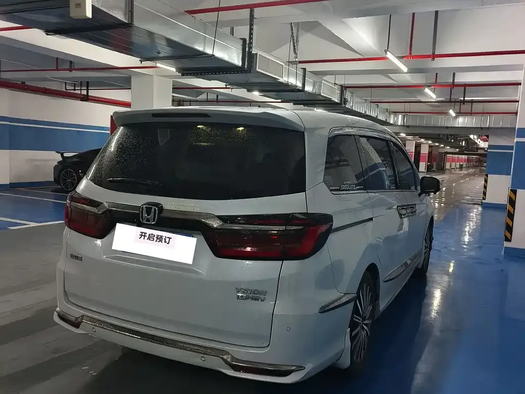 Honda Elysion 2024 из CN, фото 3