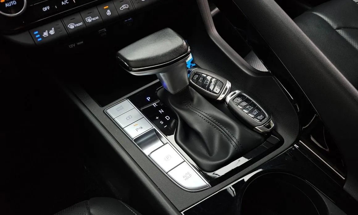 Hyundai AVANTE 2023 из KR, фото 8