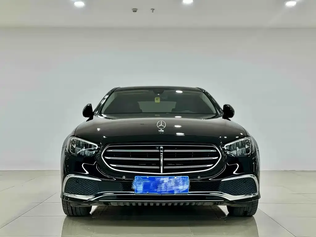 Mercedes-Benz E-Class — фото 3