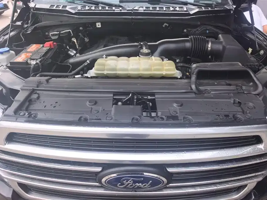Ford F-150 Raptor — фото 5