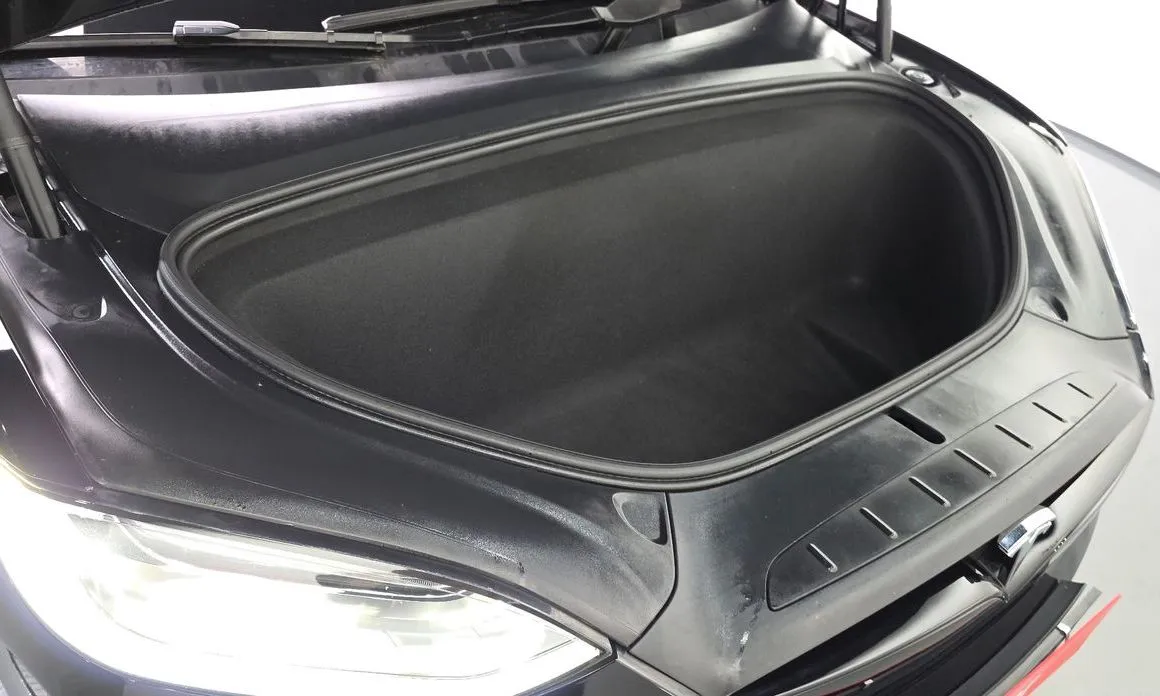 Tesla Model X 2023 из KR, фото 8