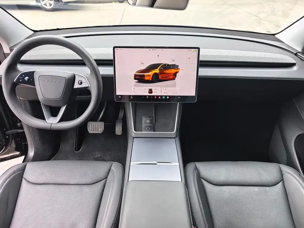Tesla Model Y — фото 5