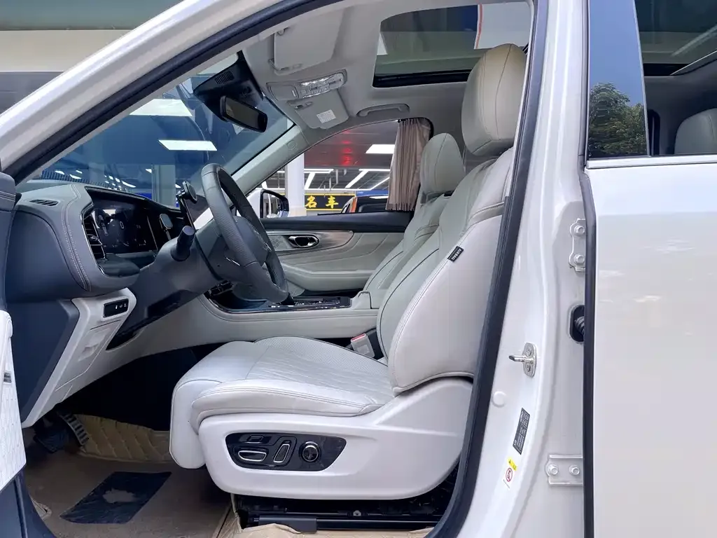 GAC Motor Trumpchi GS8 — фото 6
