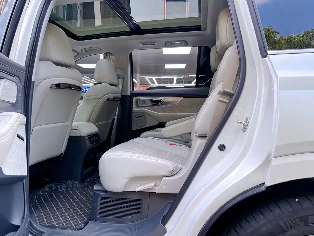 GAC Motor Trumpchi GS8 — фото 2