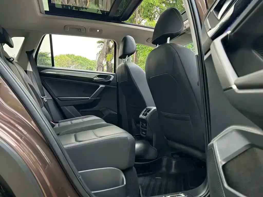 Volkswagen Tayron 2021 из CN, фото 4