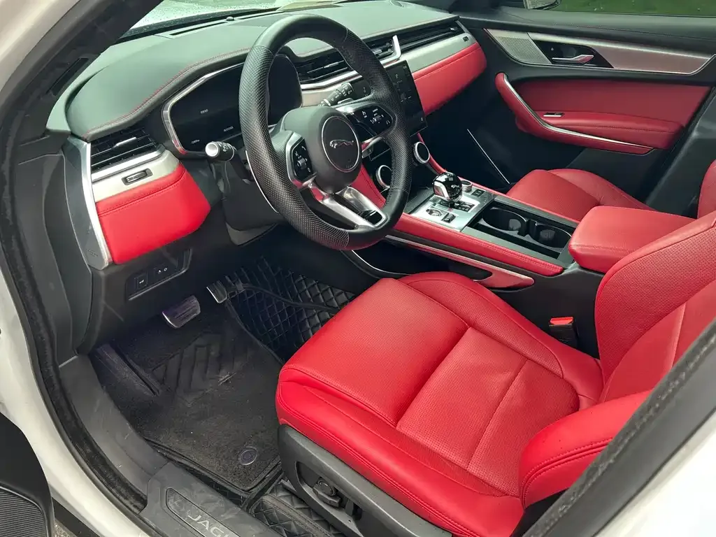 Jaguar F-PACE 2024 из CN, фото 4