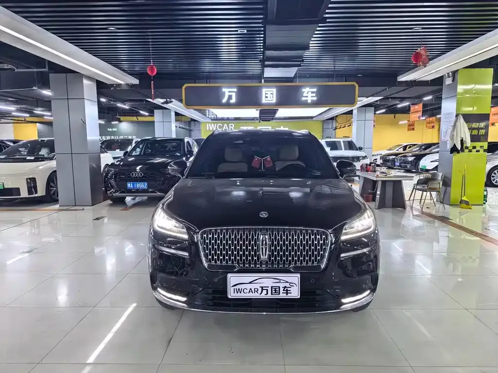 Lincoln Corsair — фото 1