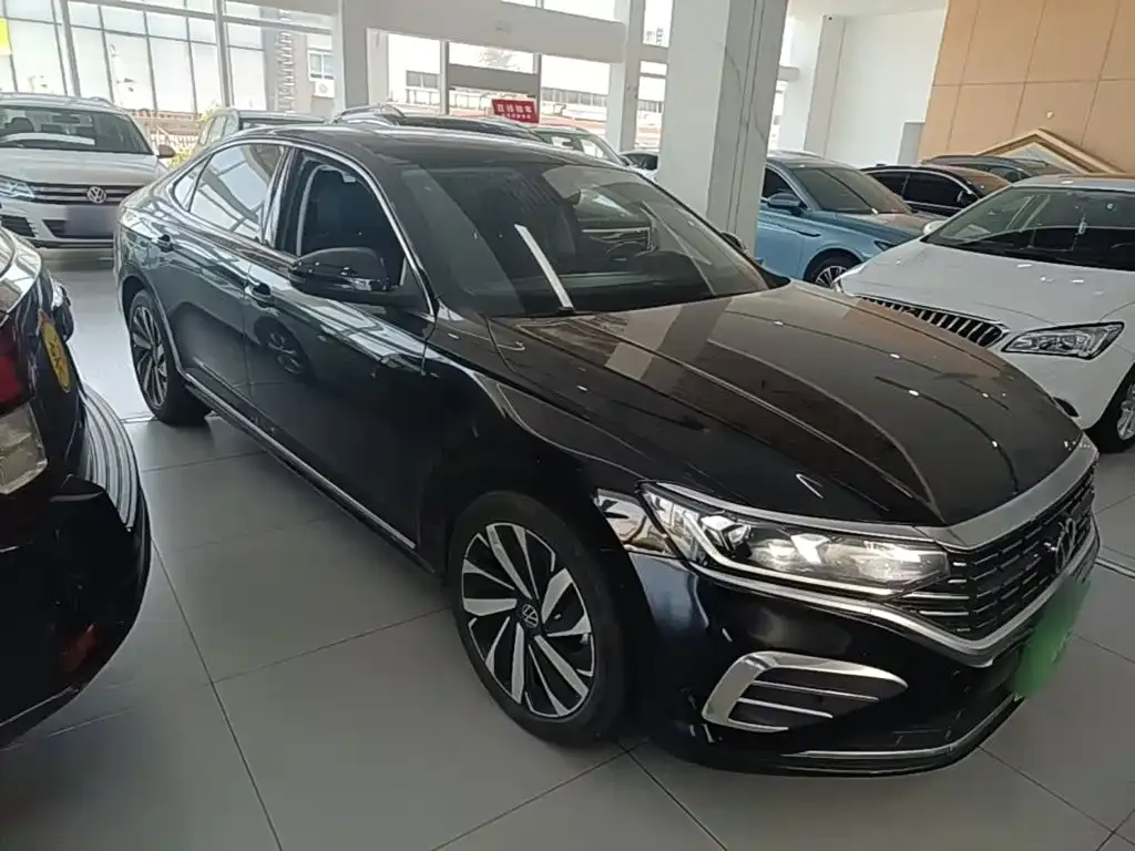 Volkswagen Passat — фото 9