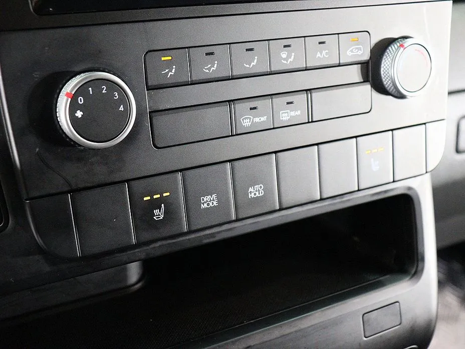 Hyundai Staria — фото 4