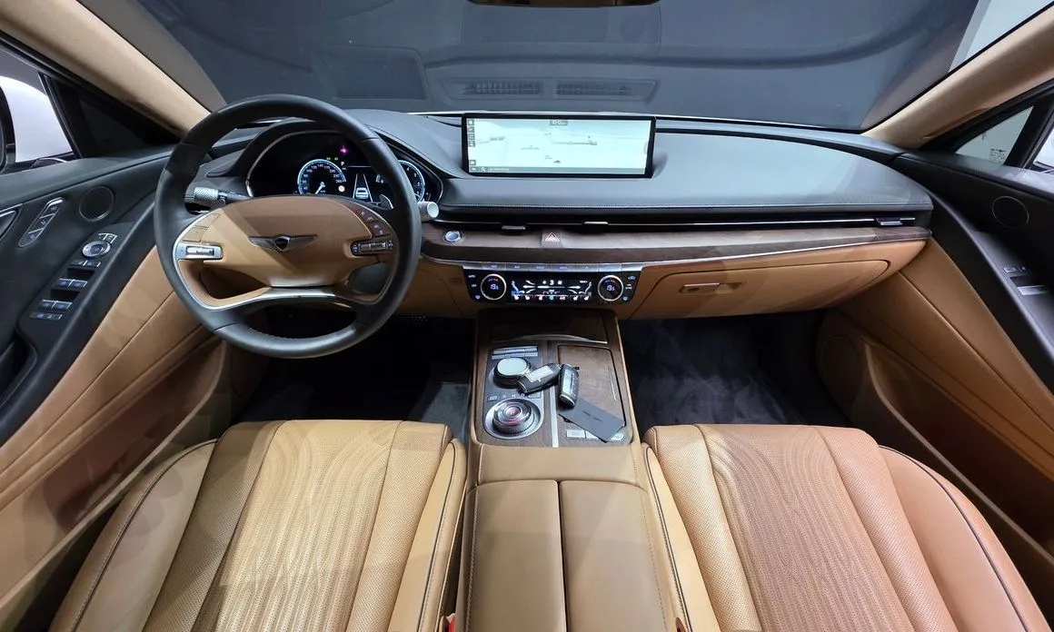 Genesis G80 — фото 10
