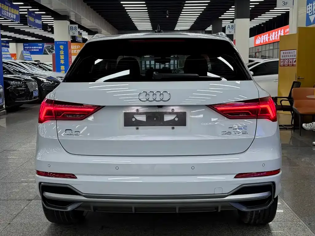 Audi Q3 — фото 3