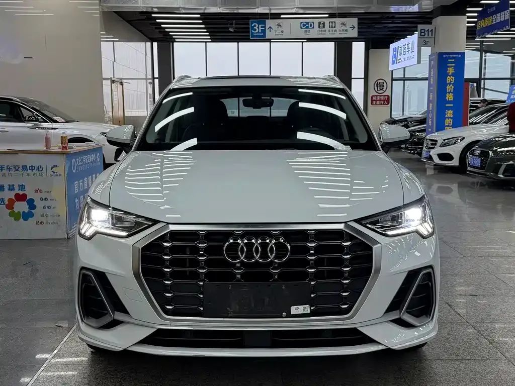 Audi Q3 — фото 4