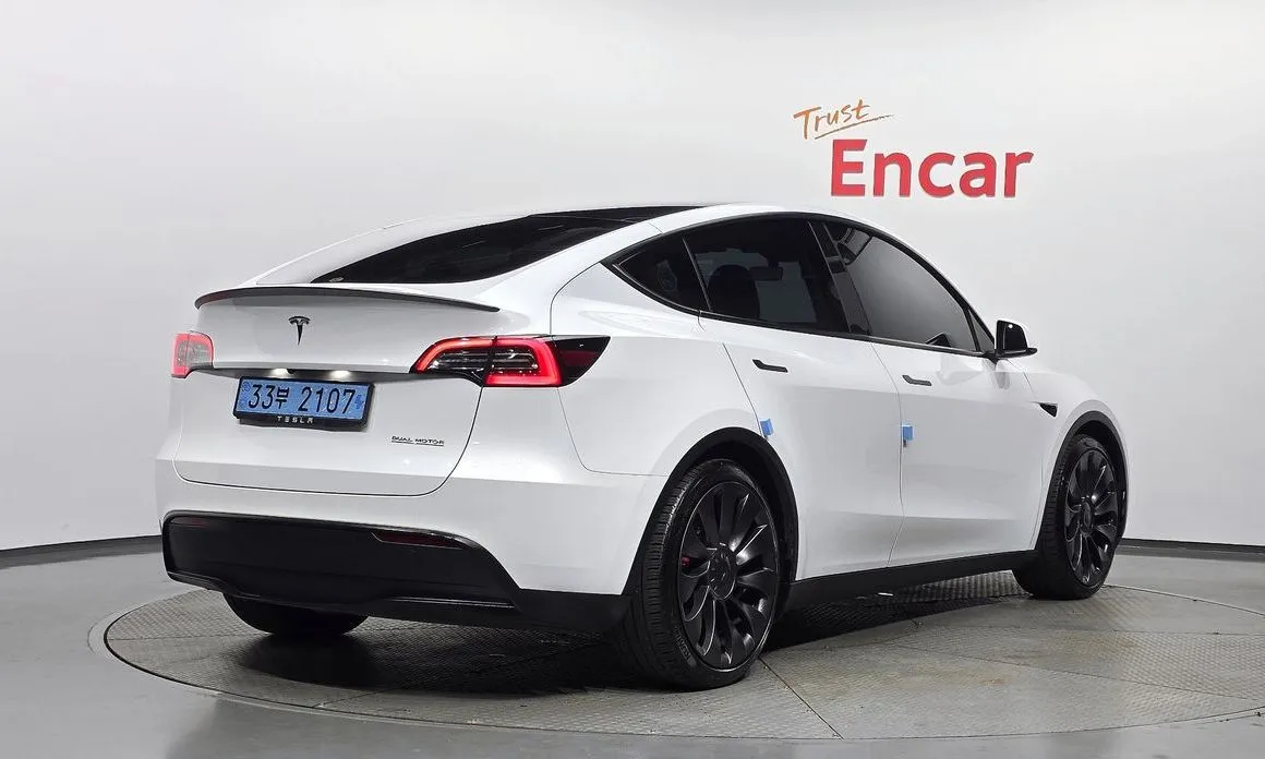Tesla Model Y 2023 из KR, фото 8