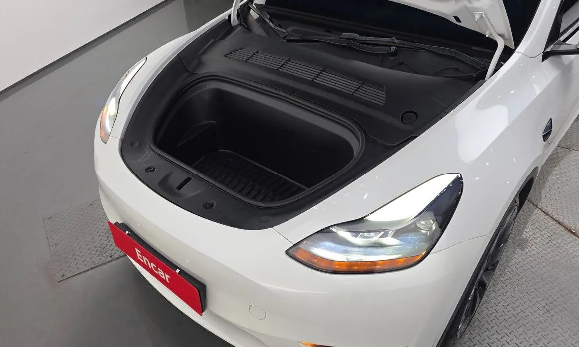 Tesla Model Y 2023 из KR, фото 4