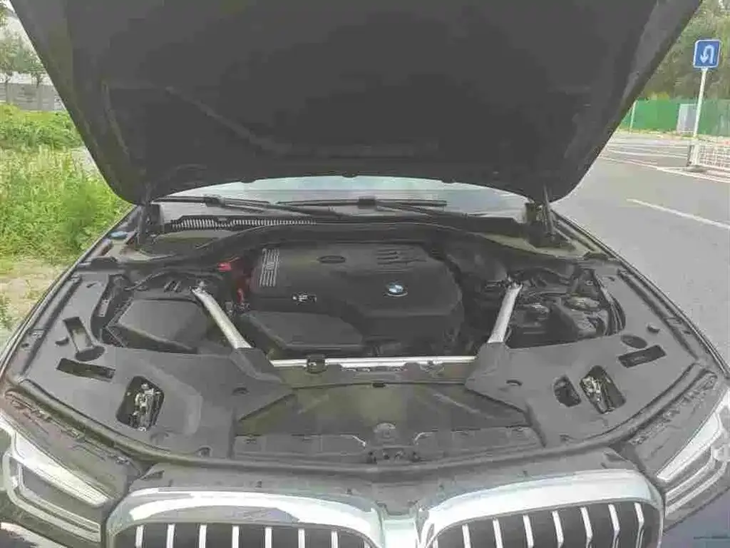 BMW 5 Series — фото 9