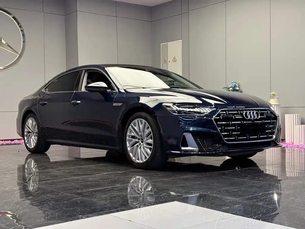 Audi A7L — фото 2
