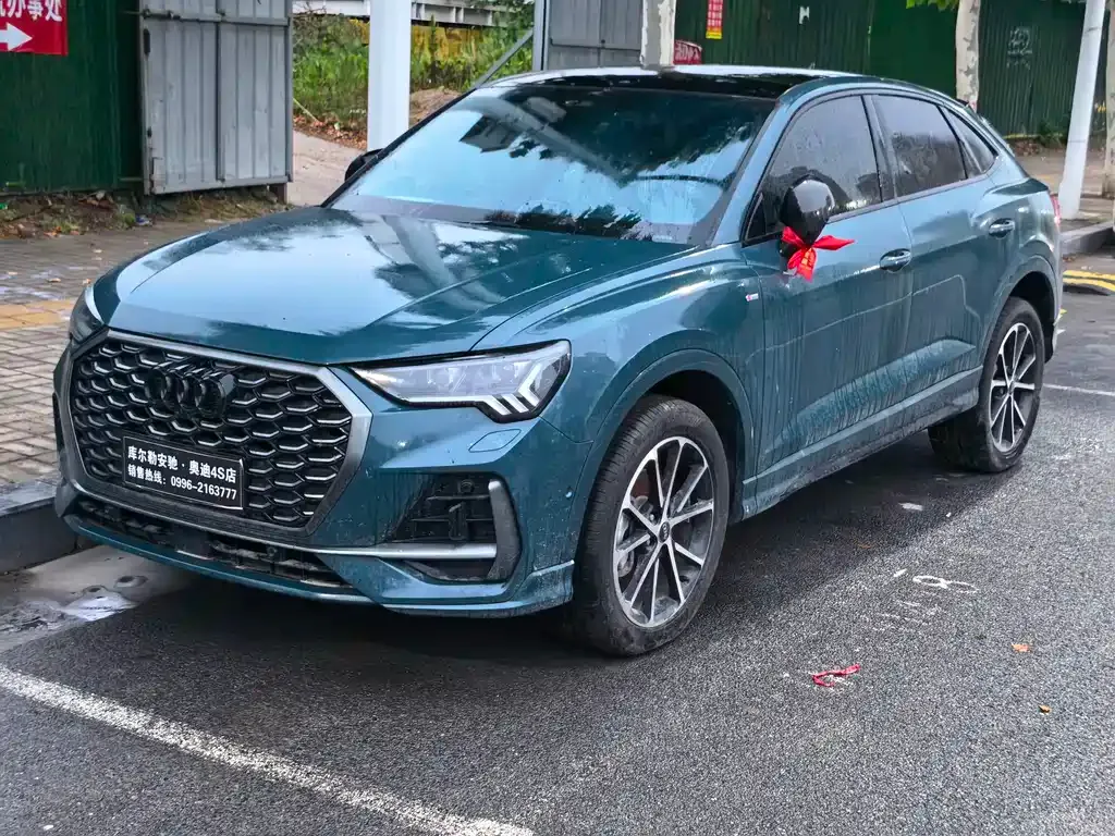 Audi Q3 Sportback — фото 1