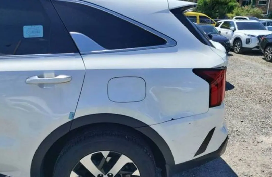 Kia Sorento — фото 9