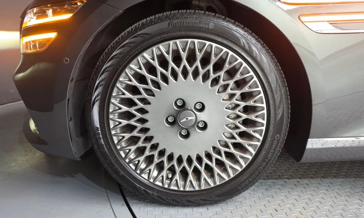 Genesis G80 — фото 8