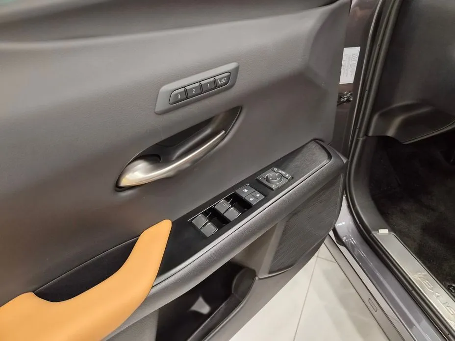 Lexus UX 2024 из KR, фото 6