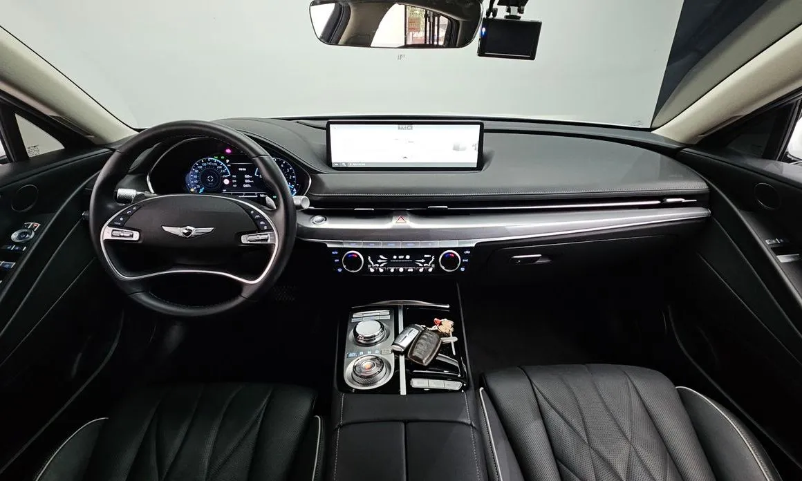 Genesis G80 — фото 10