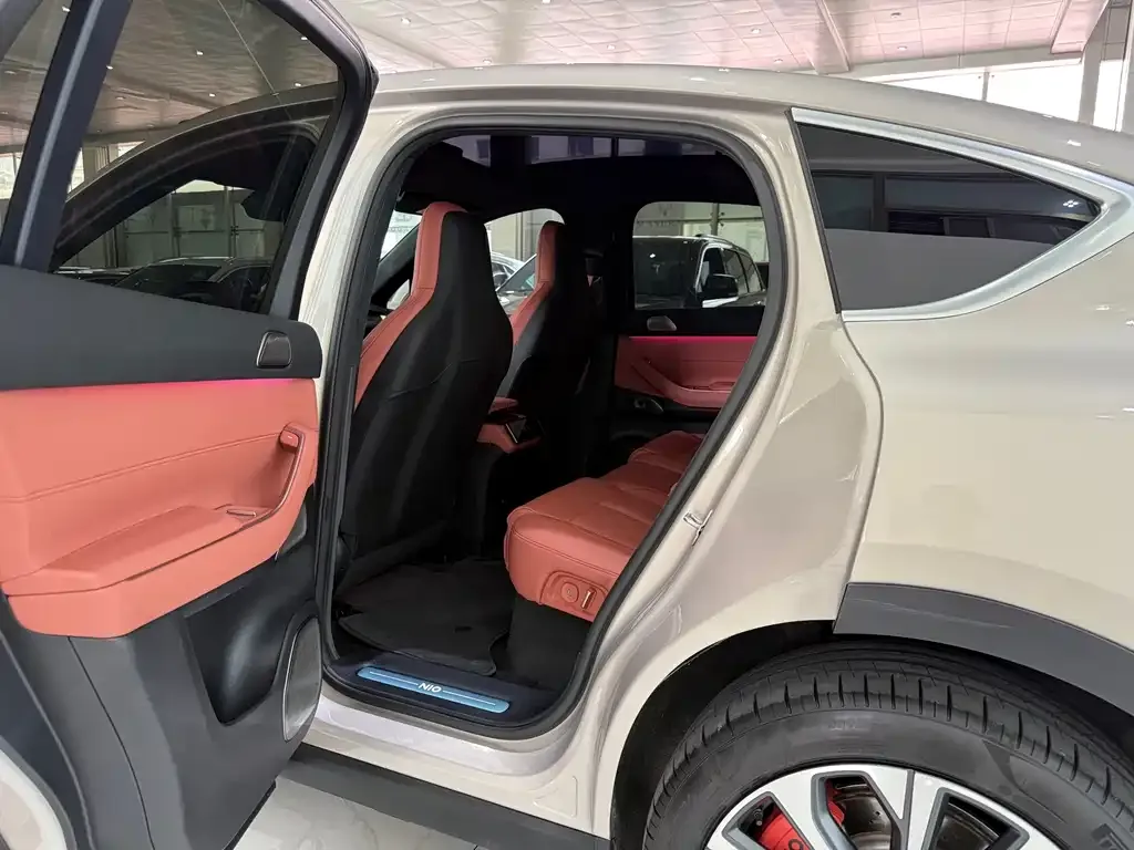 NIO EC7 — фото 10