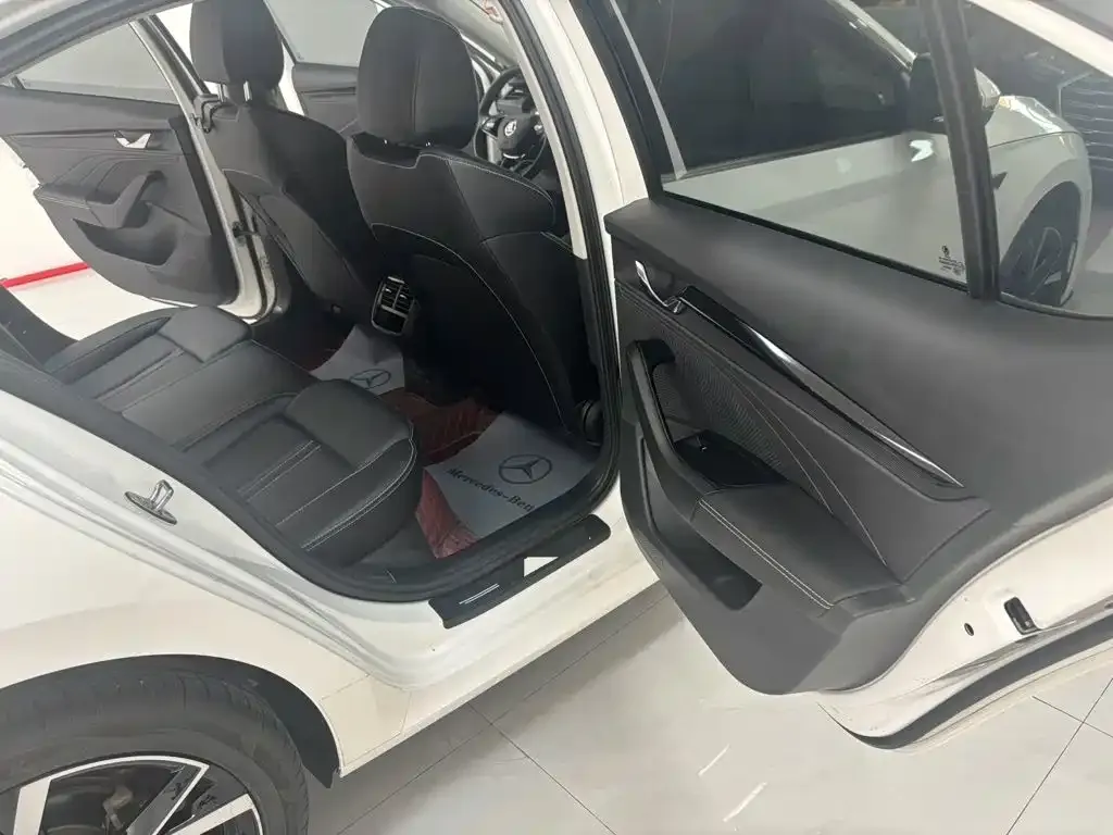 Skoda Octavia — фото 5