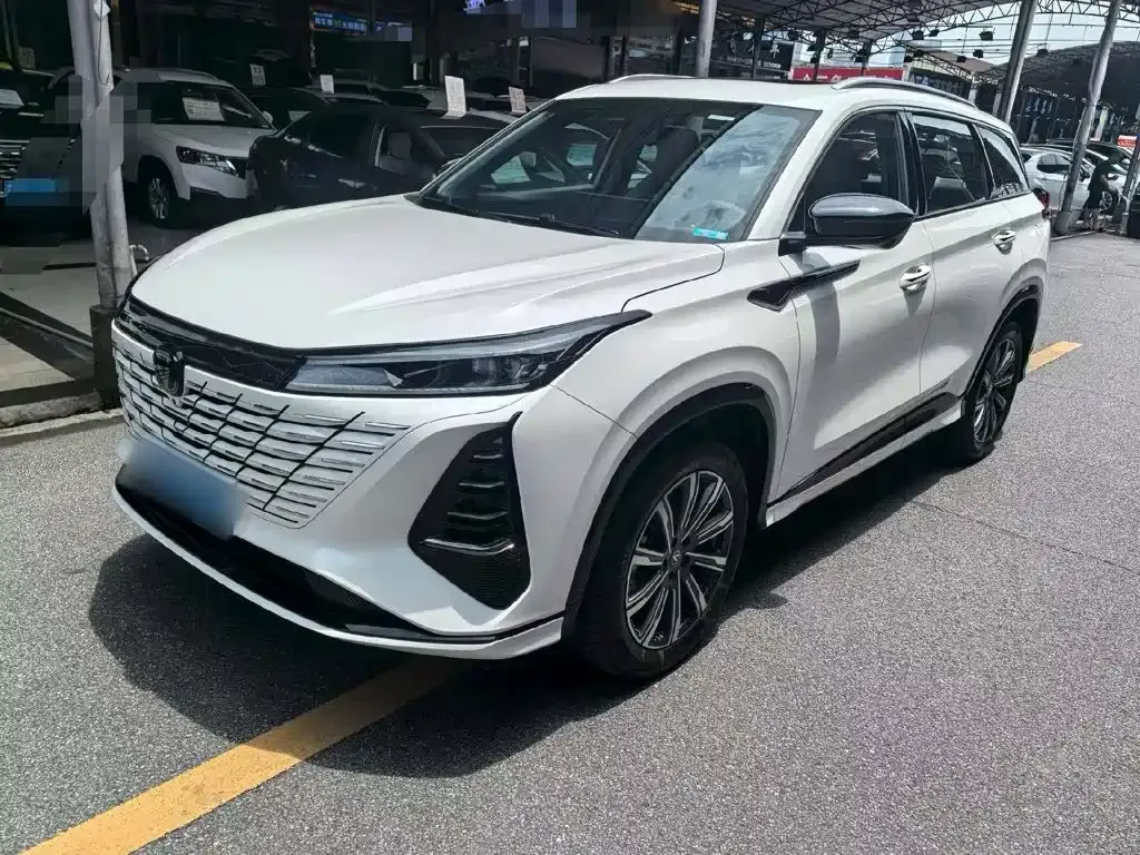 Changan CS75PLUS — фото 10