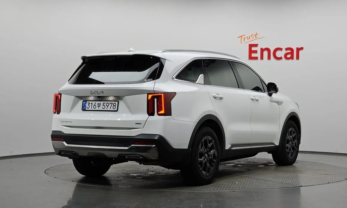 Kia Sorento — фото 4