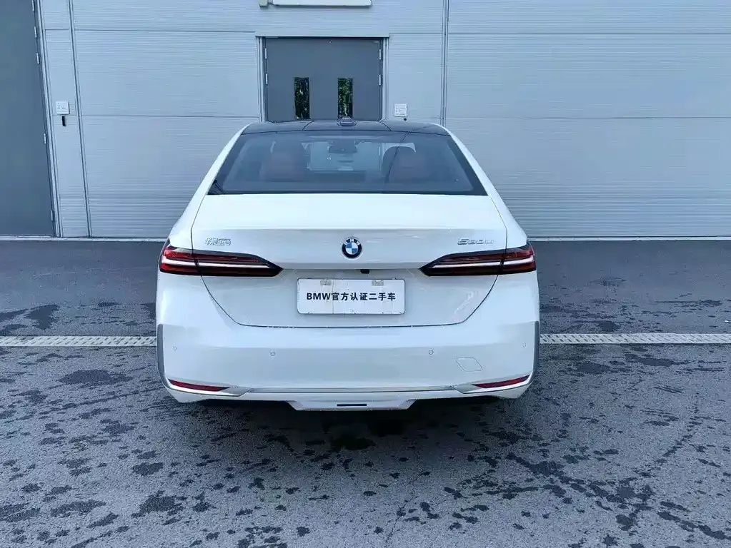 BMW 5 Series — фото 2