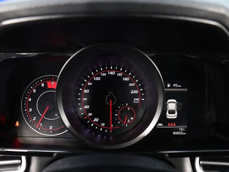 Hyundai AVANTE 2021 из KR, фото 2