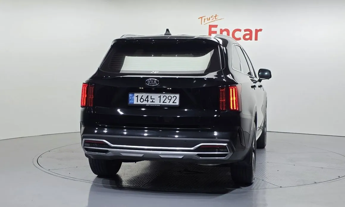 Kia Sorento — фото 4