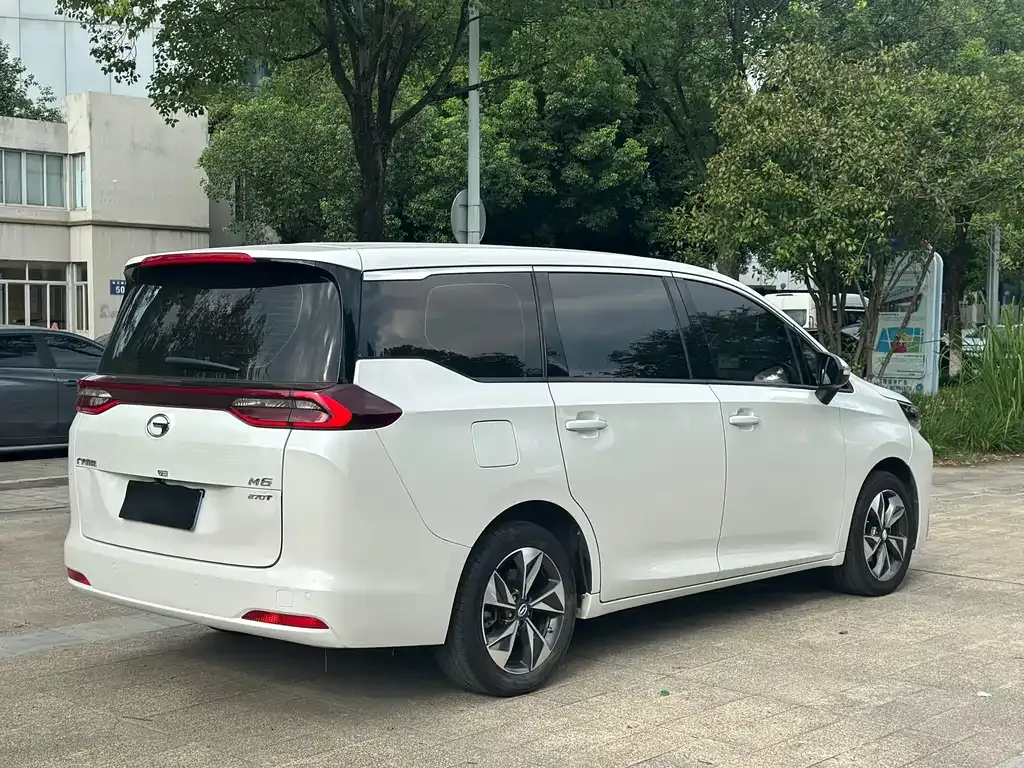 GAC Motor Trumpchi M6 — фото 8