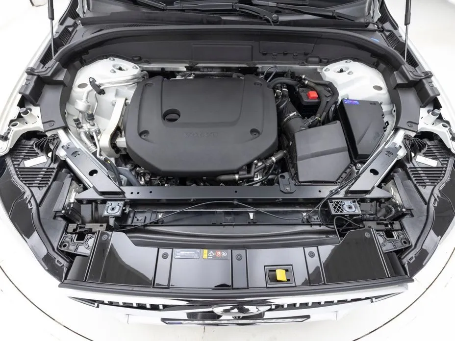 Volvo XC60 2025 из KR, фото 5