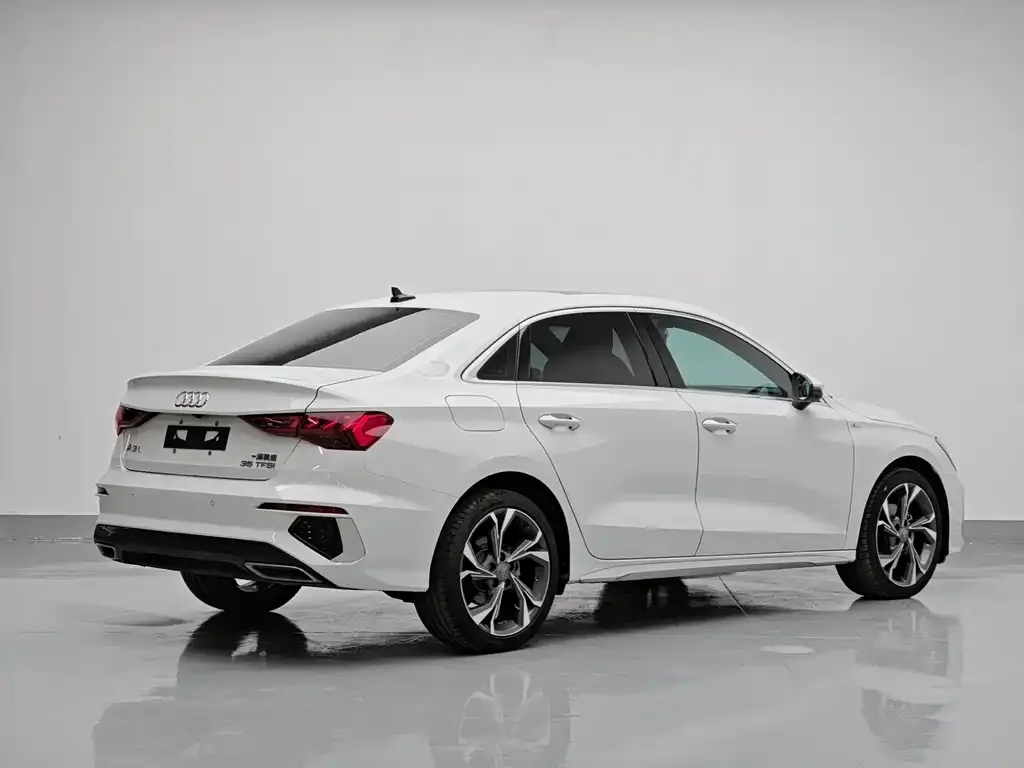 Audi A3 — фото 7