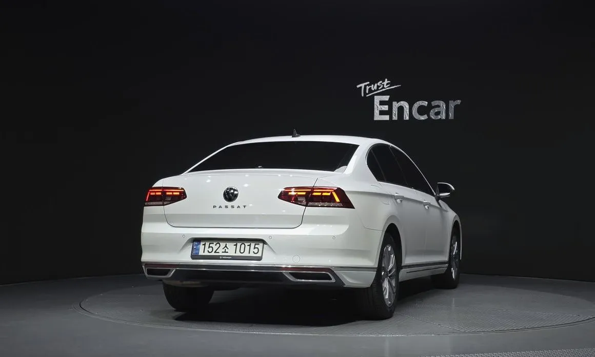 Volkswagen Passat 2022 из KR, фото 10