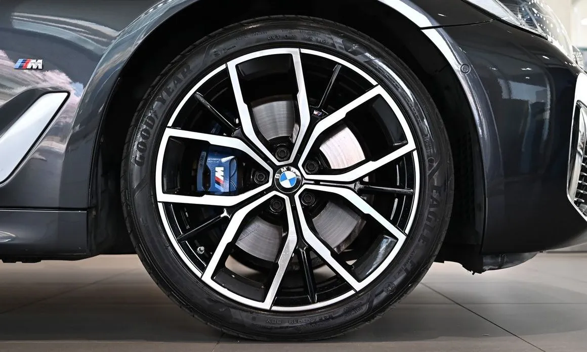 BMW 5-Series 2021 из KR, фото 4