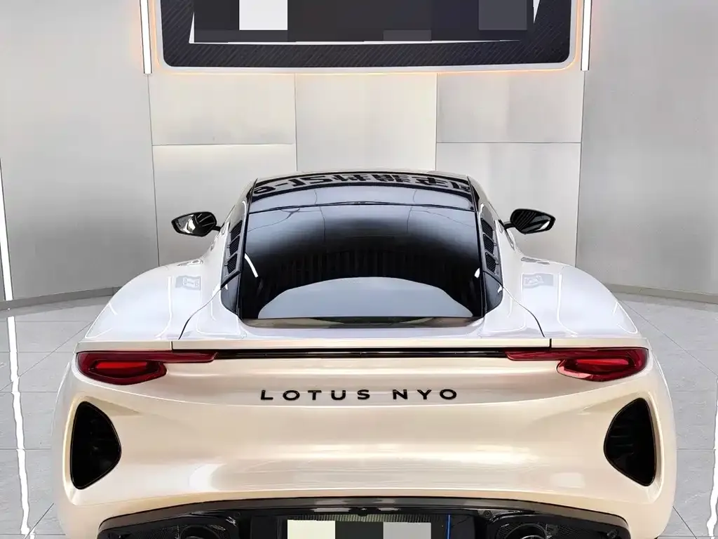 Lotus Emira — фото 3