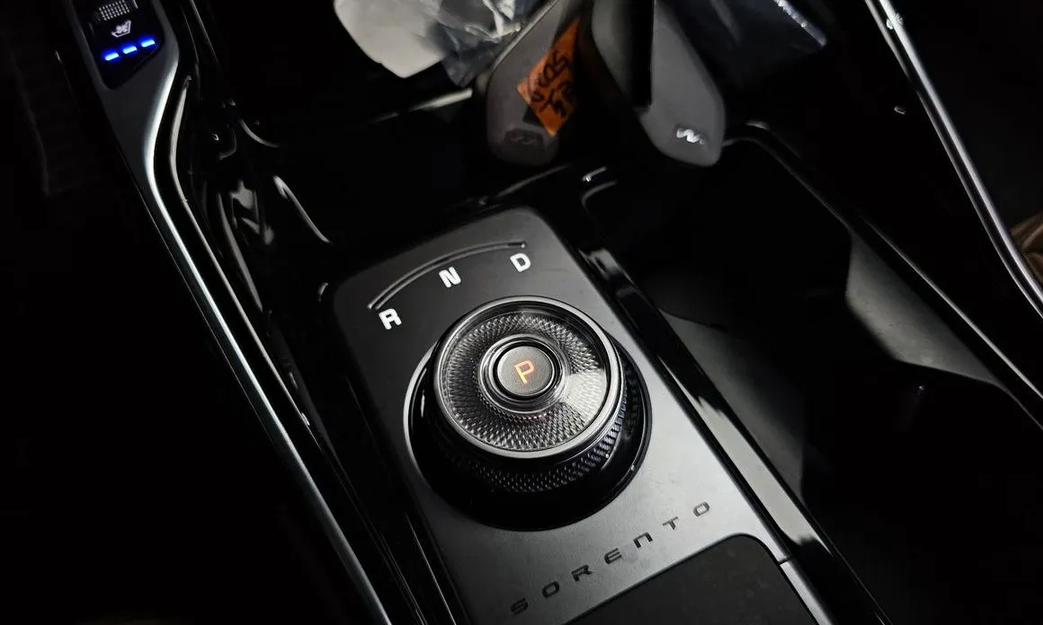 Kia Sorento — фото 3