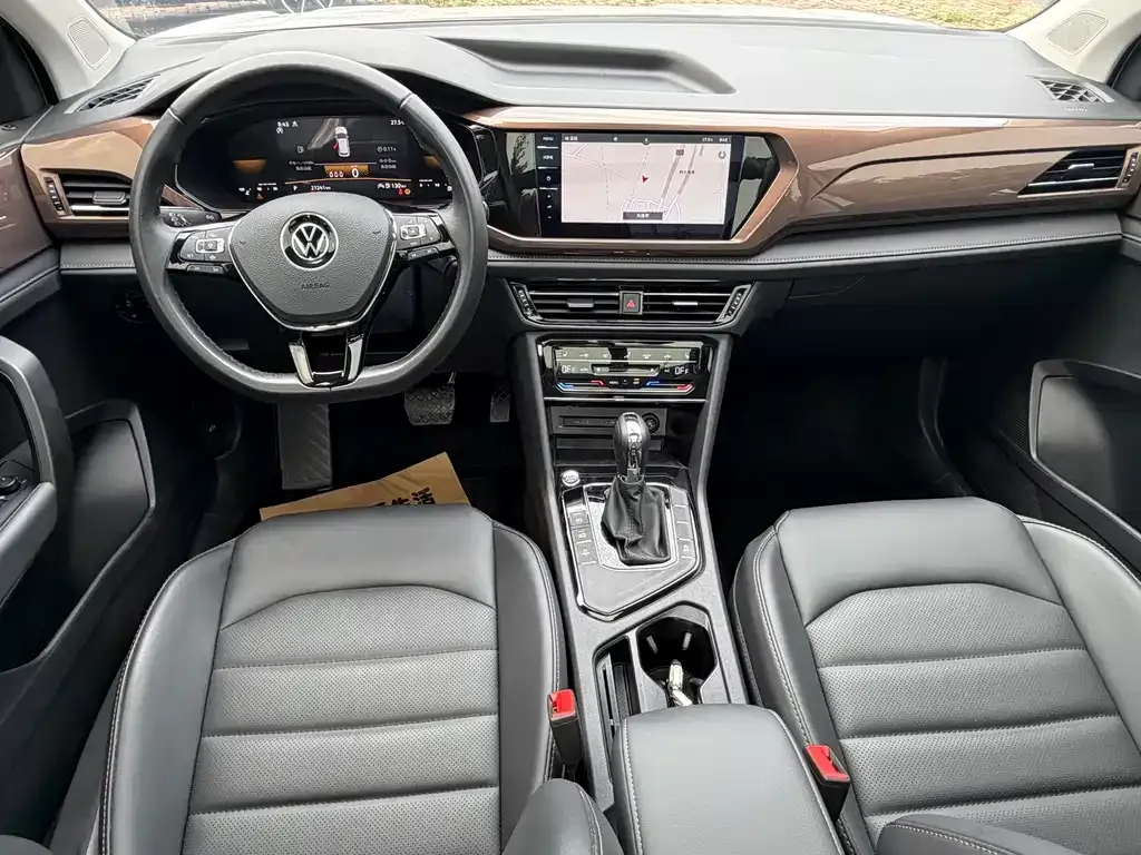 Volkswagen Tharu — фото 3