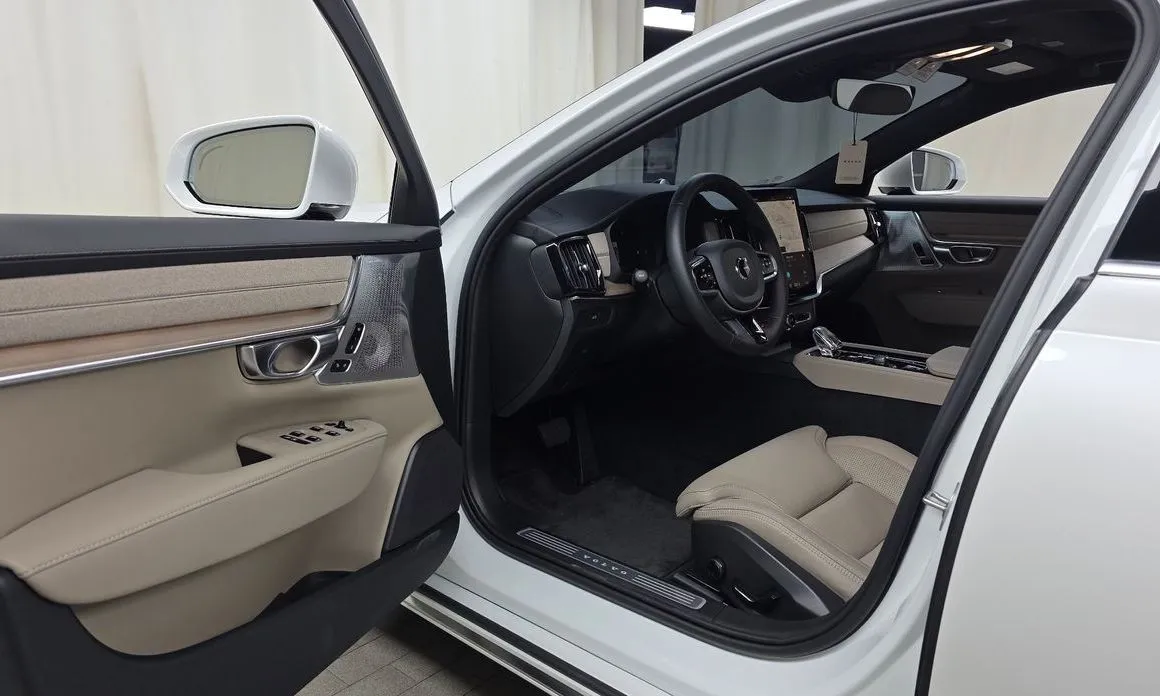Volvo S90 2026 из KR, фото 8