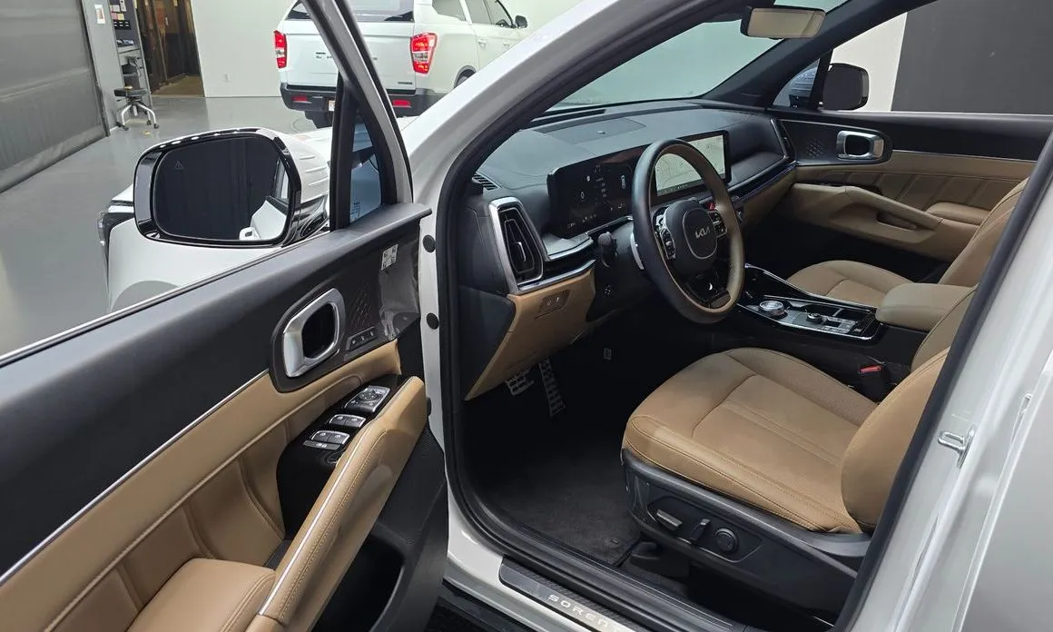 Kia Sorento — фото 6