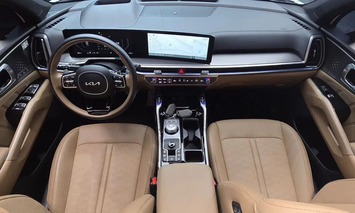 Kia Sorento — фото 5