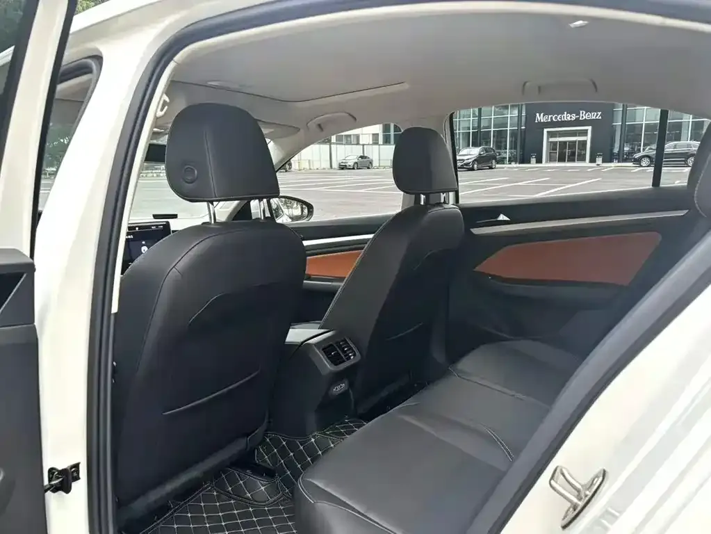 Volkswagen Bora 2022 из CN, фото 5