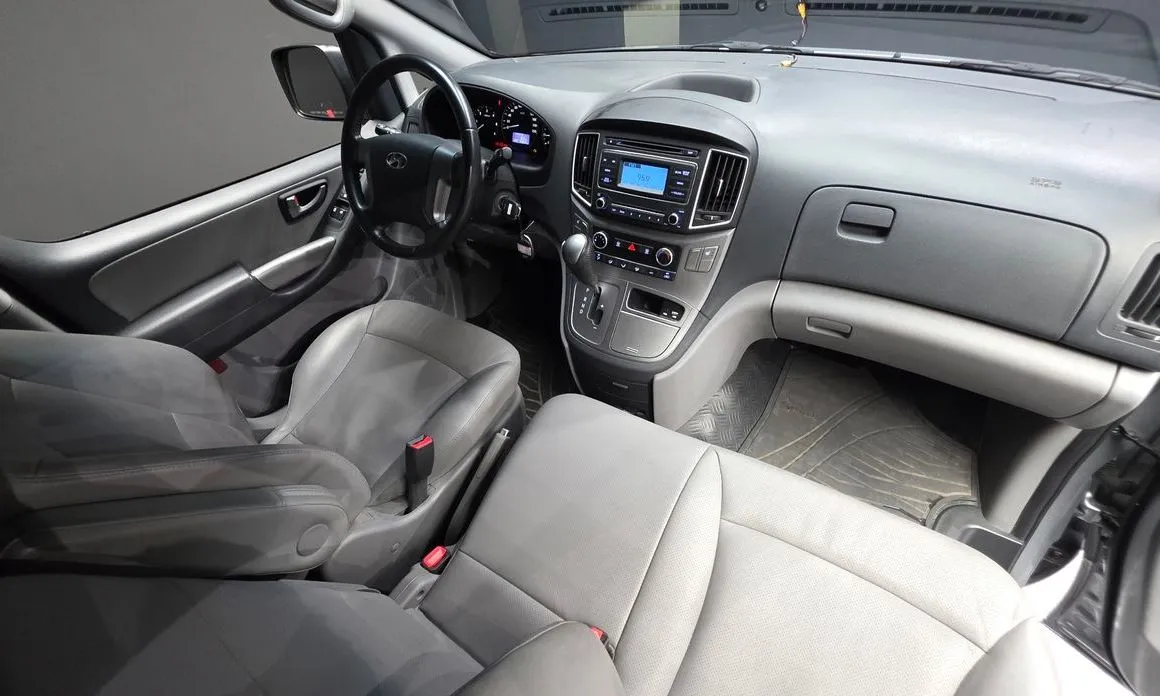 Hyundai Starex 2021 из KR, фото 2