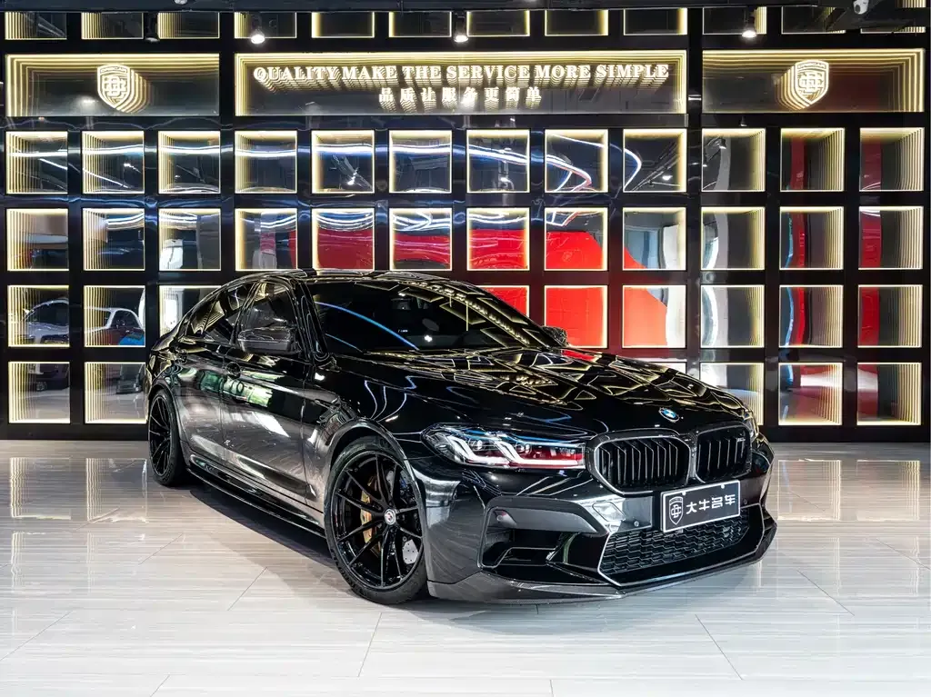 BMW M5 — фото 8