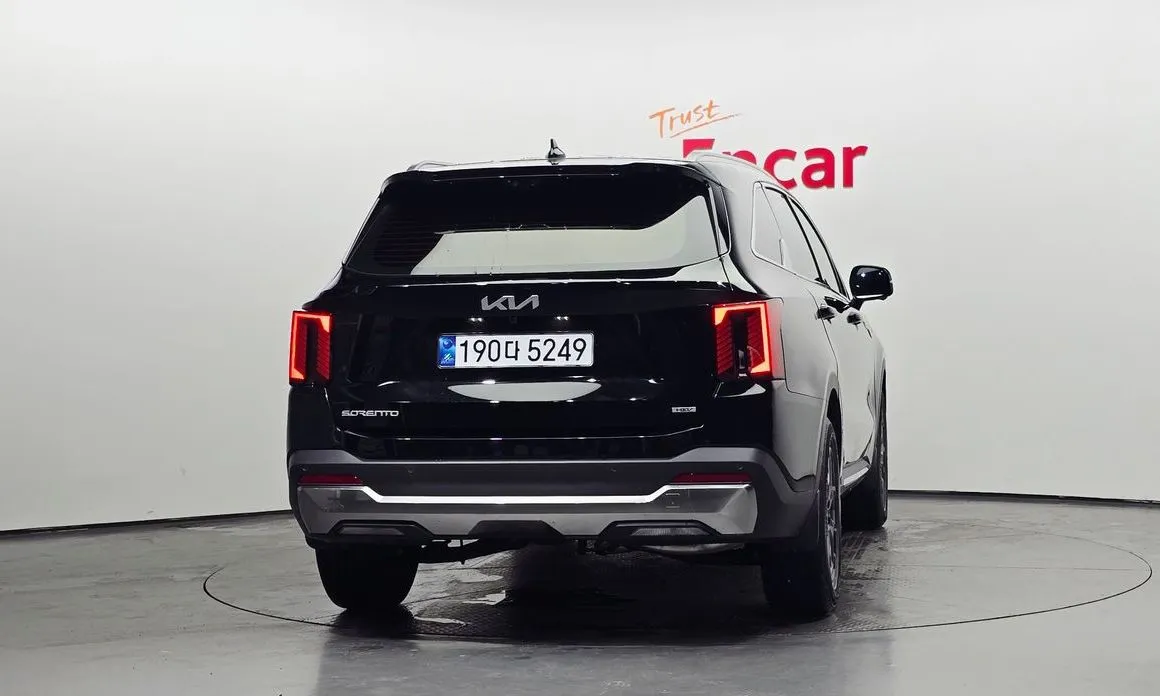 Kia Sorento — фото 6