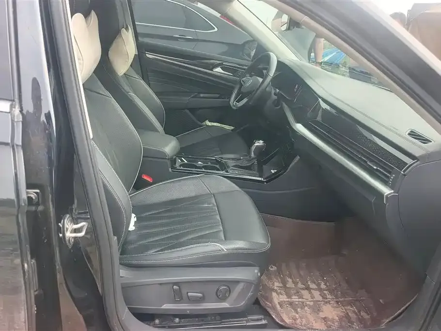 Volkswagen Passat — фото 7