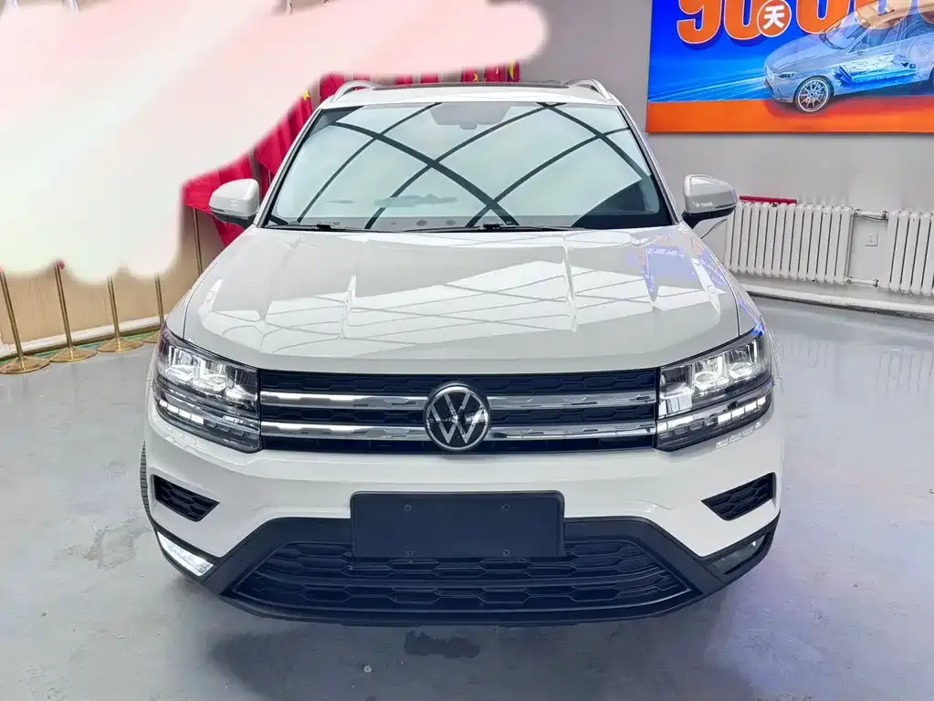 Volkswagen Tharu — фото 4